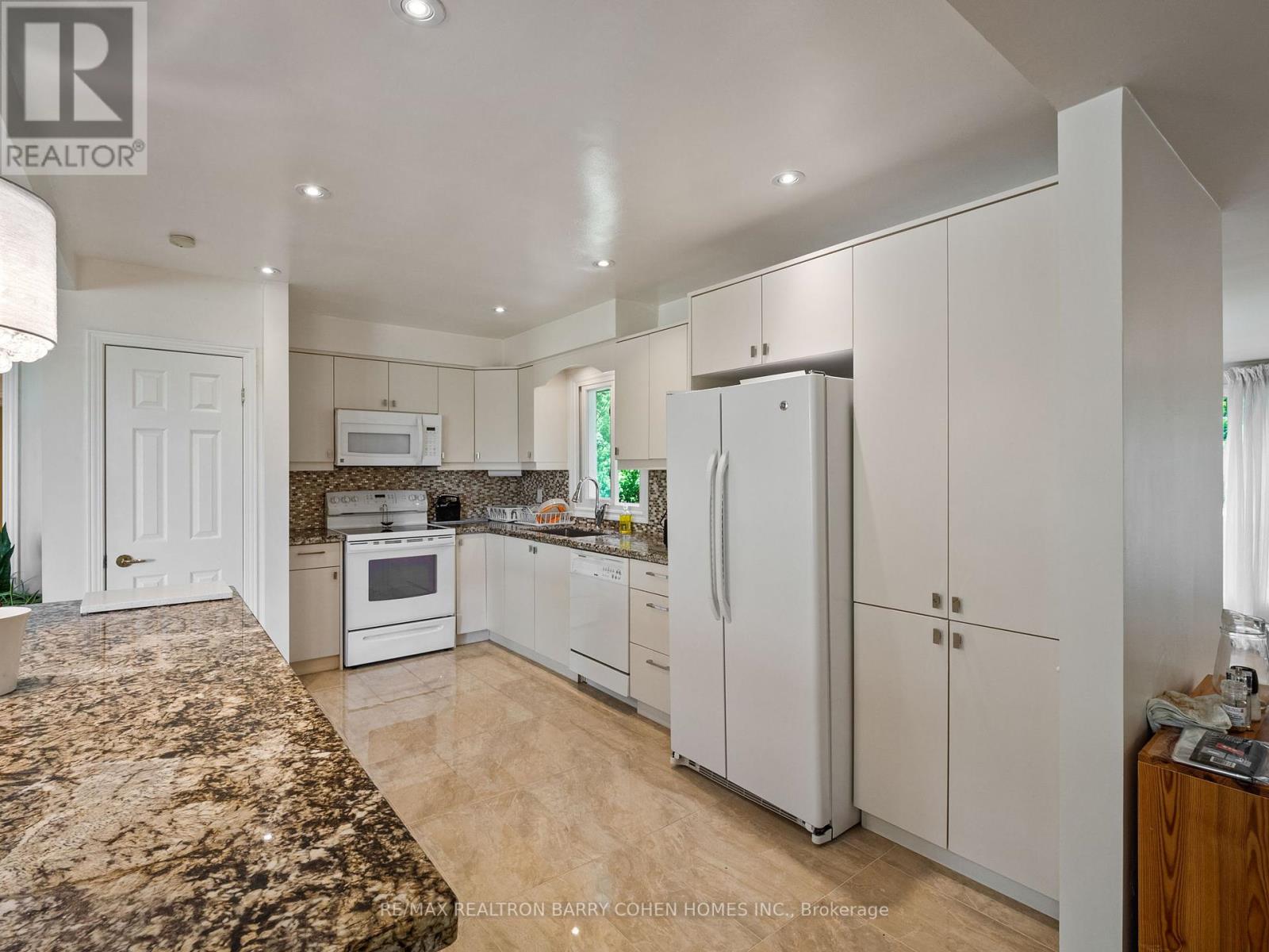 Property at 120 LAURENTIDE DRIVE image 4