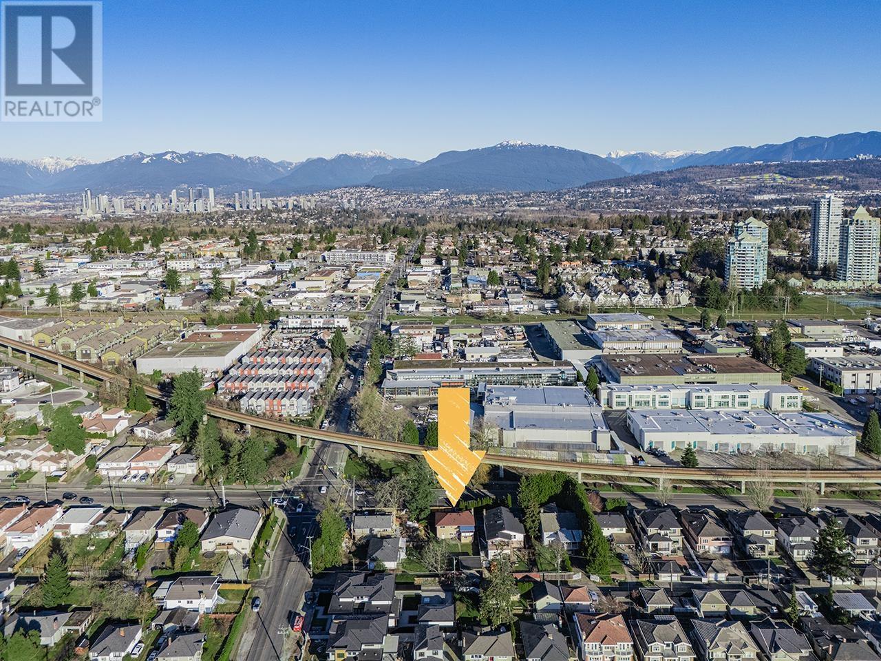 Listing Picture 6 of 25 : 6330 RUMBLE STREET, Burnaby / 本拿比 - 魯藝地產 Yvonne Lu Group - MLS Medallion Club Member