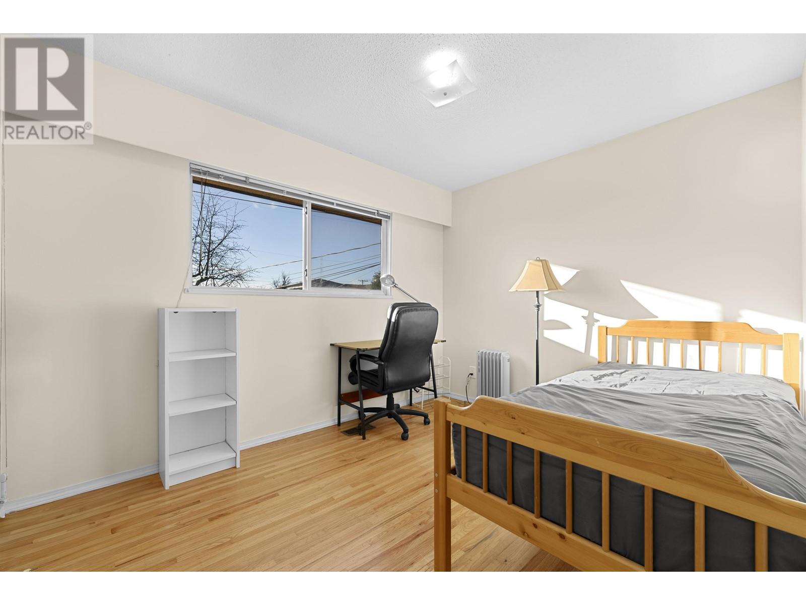 Listing Picture 21 of 25 : 6330 RUMBLE STREET, Burnaby / 本拿比 - 魯藝地產 Yvonne Lu Group - MLS Medallion Club Member