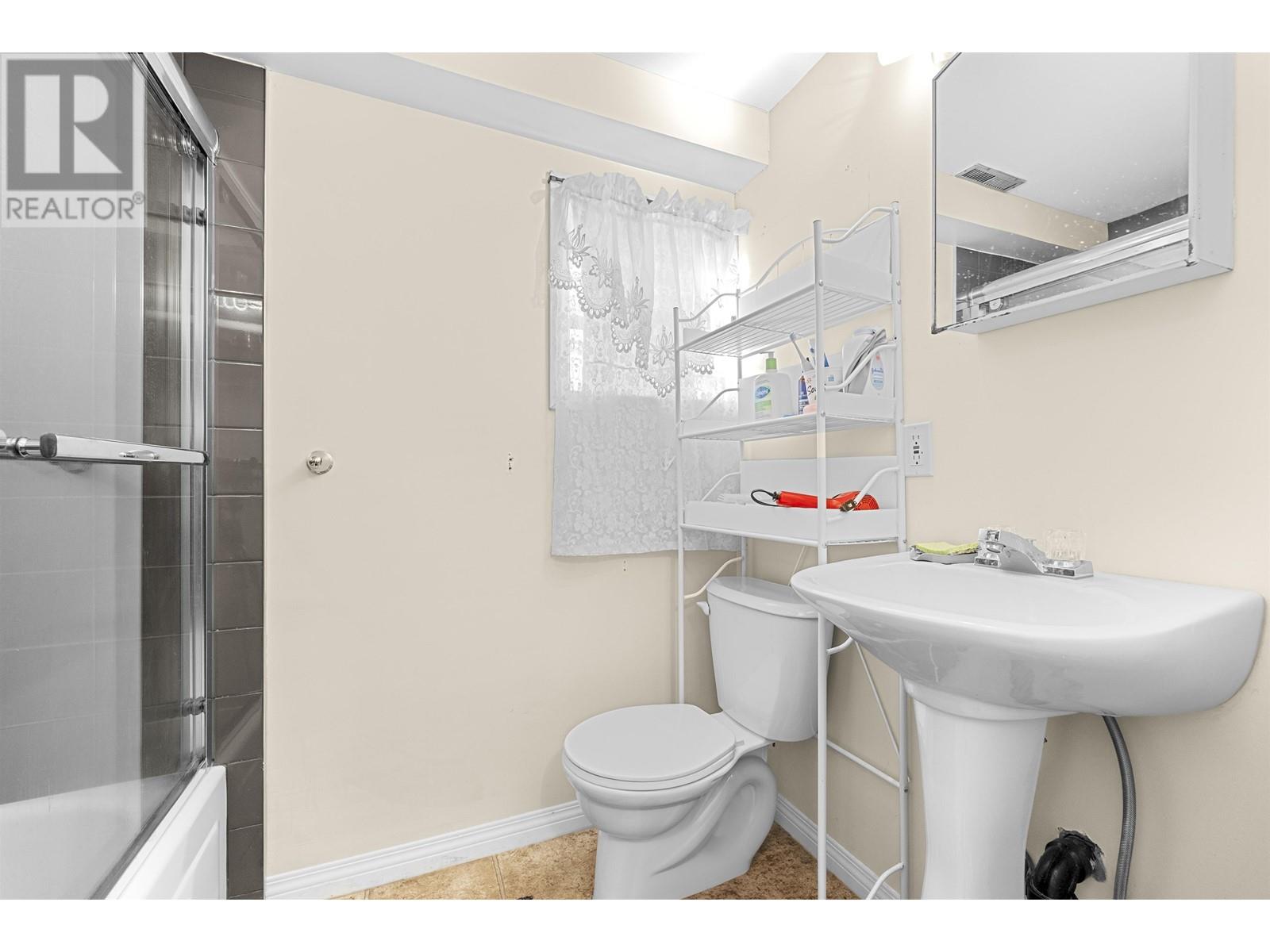 Listing Picture 25 of 25 : 6330 RUMBLE STREET, Burnaby / 本拿比 - 魯藝地產 Yvonne Lu Group - MLS Medallion Club Member