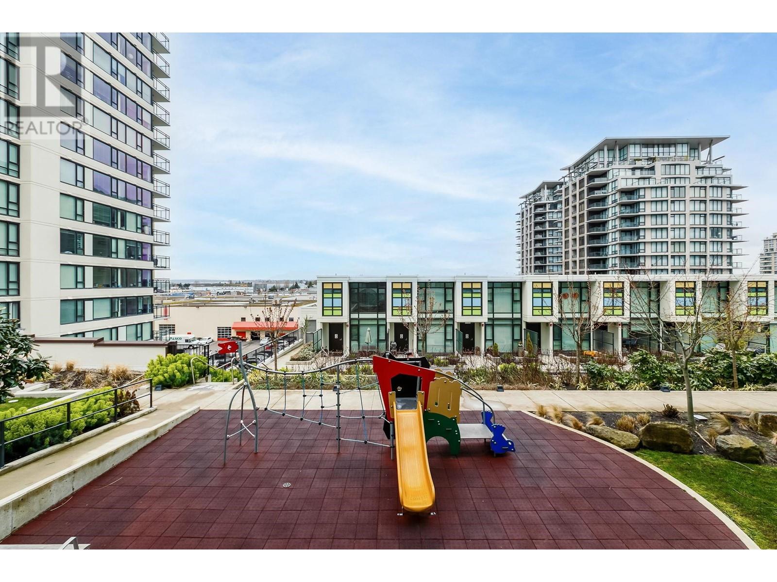 Listing Picture 27 of 28 : 1805 7888 ACKROYD ROAD, Richmond / 烈治文 - 魯藝地產 Yvonne Lu Group - MLS Medallion Club Member