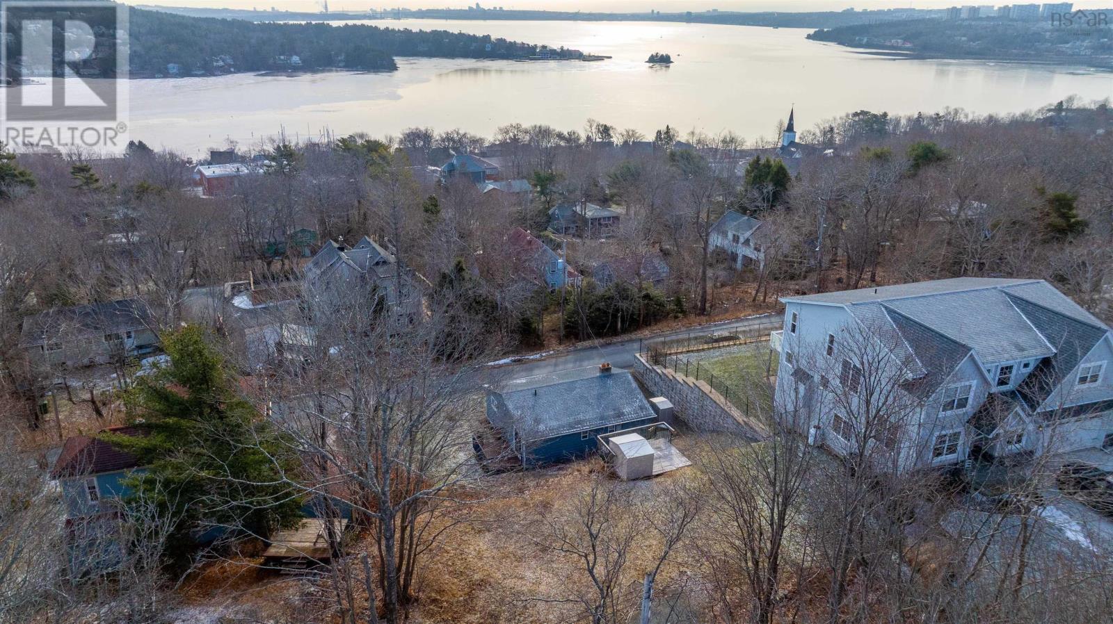 22 Borden Street, Bedford, Nova Scotia  B4A 1W2 - Photo 2 - 202501964