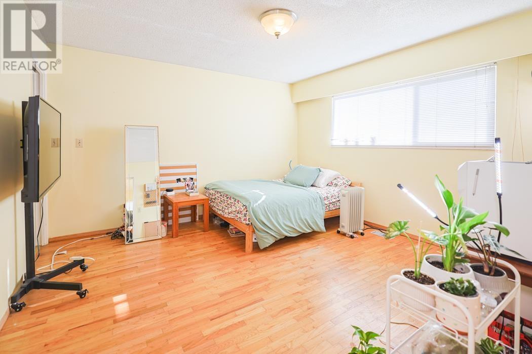 Listing Picture 5 of 25 : 1491 E 41ST AVENUE, Vancouver / 溫哥華 - 魯藝地產 Yvonne Lu Group - MLS Medallion Club Member