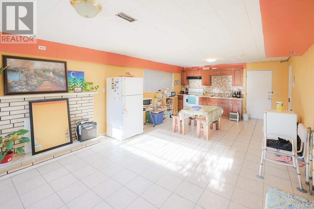 Listing Picture 17 of 25 : 1491 E 41ST AVENUE, Vancouver / 溫哥華 - 魯藝地產 Yvonne Lu Group - MLS Medallion Club Member