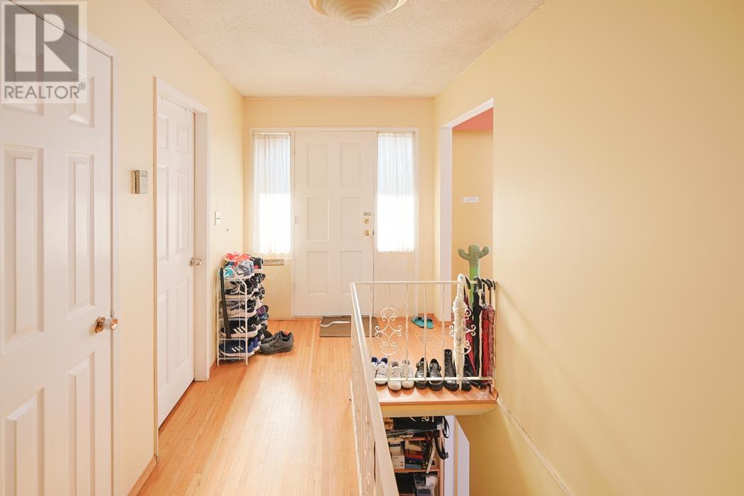 Listing Picture 16 of 25 : 1491 E 41ST AVENUE, Vancouver / 溫哥華 - 魯藝地產 Yvonne Lu Group - MLS Medallion Club Member