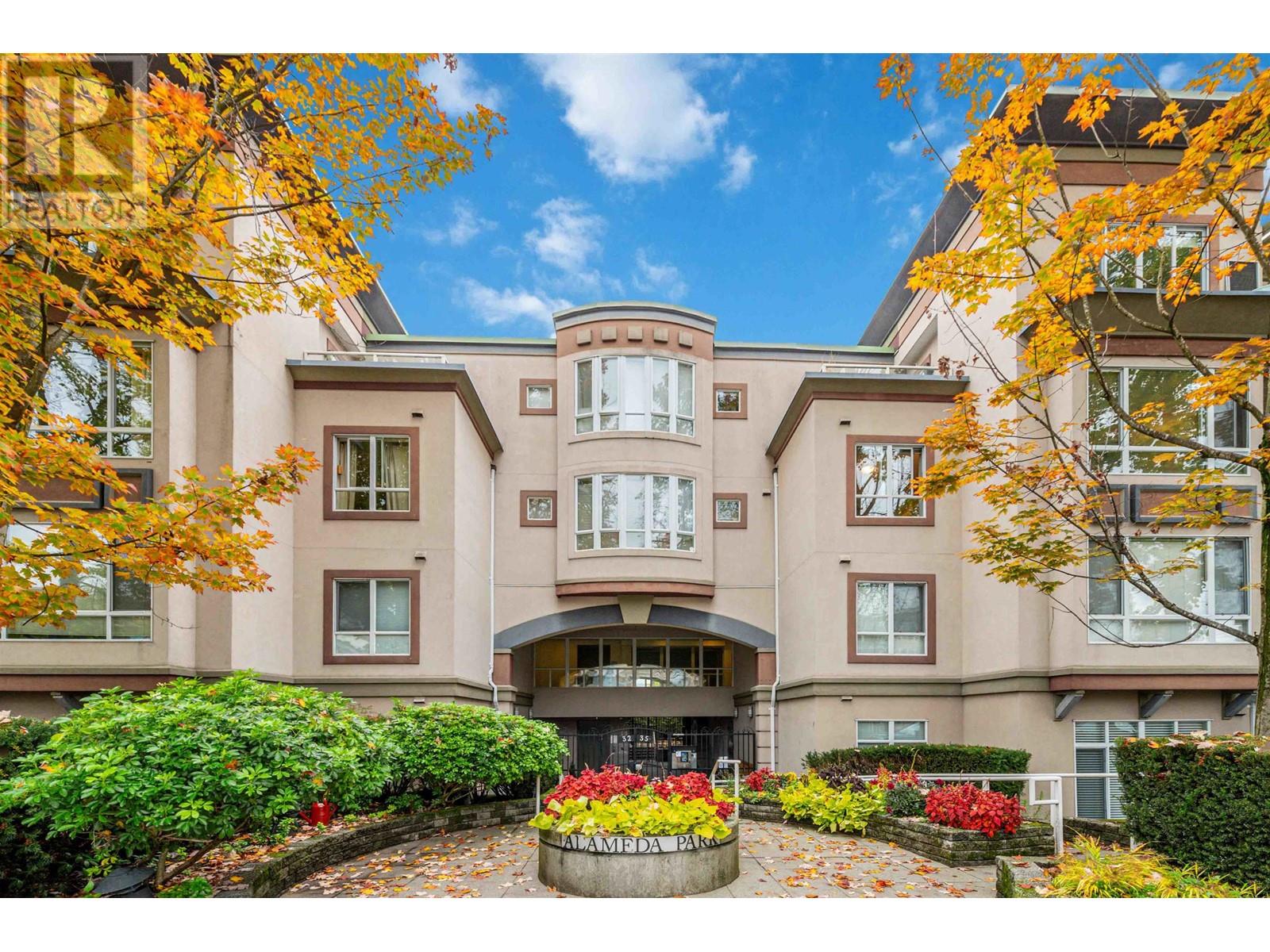 307 3235 W 4TH AVENUE, Vancouver