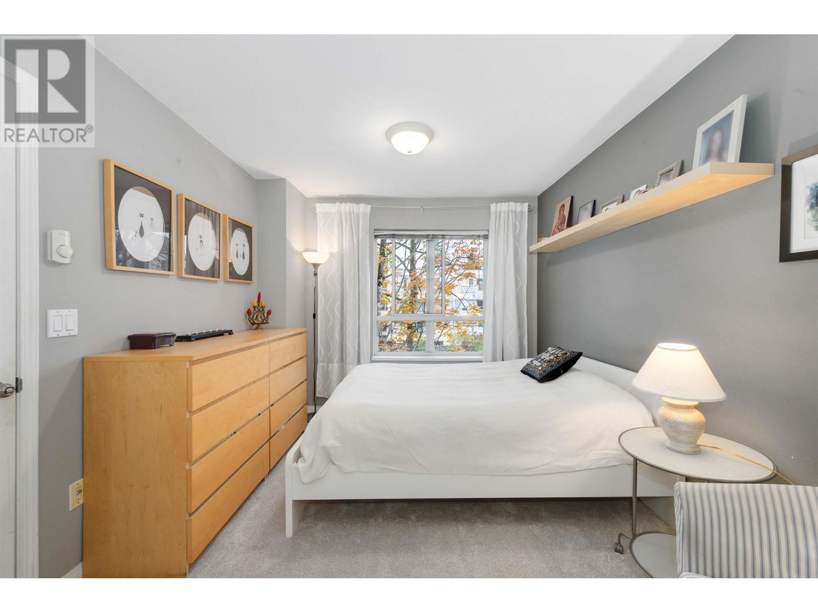 Listing Picture 15 of 25 : 307 3235 W 4TH AVENUE, Vancouver / 溫哥華 - 魯藝地產 Yvonne Lu Group - MLS Medallion Club Member