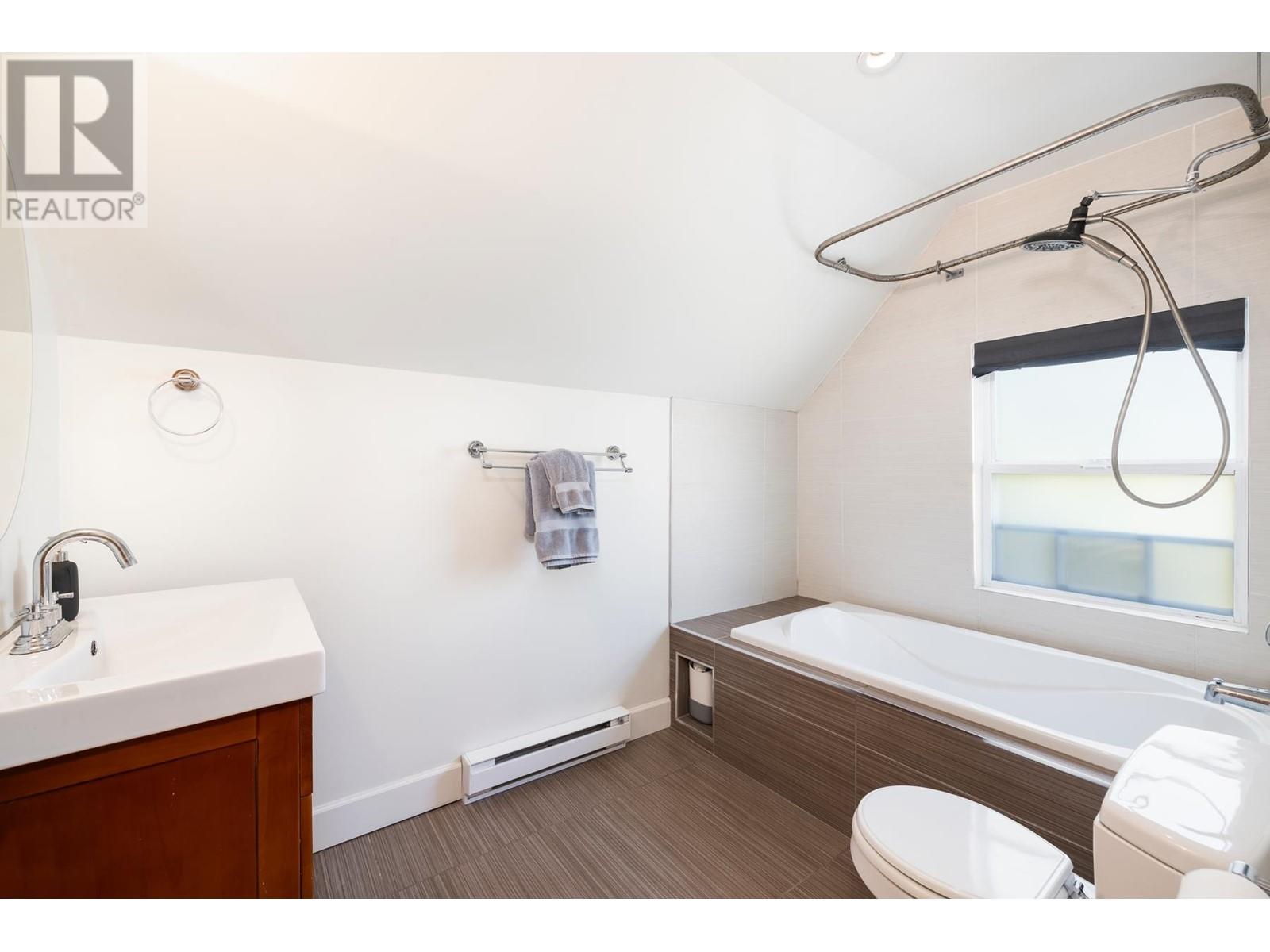 Listing Picture 21 of 39 : 431 HEATLEY AVENUE, Vancouver / 溫哥華 - 魯藝地產 Yvonne Lu Group - MLS Medallion Club Member