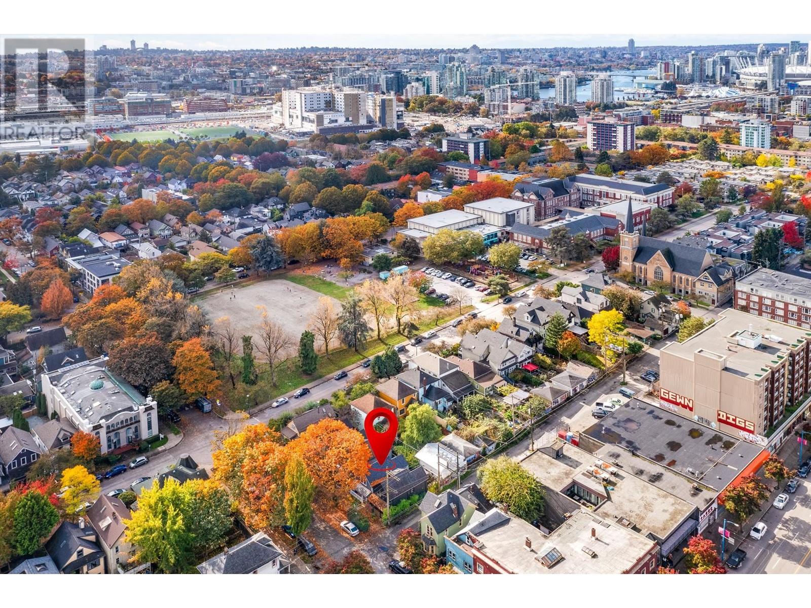 Listing Picture 35 of 39 : 431 HEATLEY AVENUE, Vancouver / 溫哥華 - 魯藝地產 Yvonne Lu Group - MLS Medallion Club Member