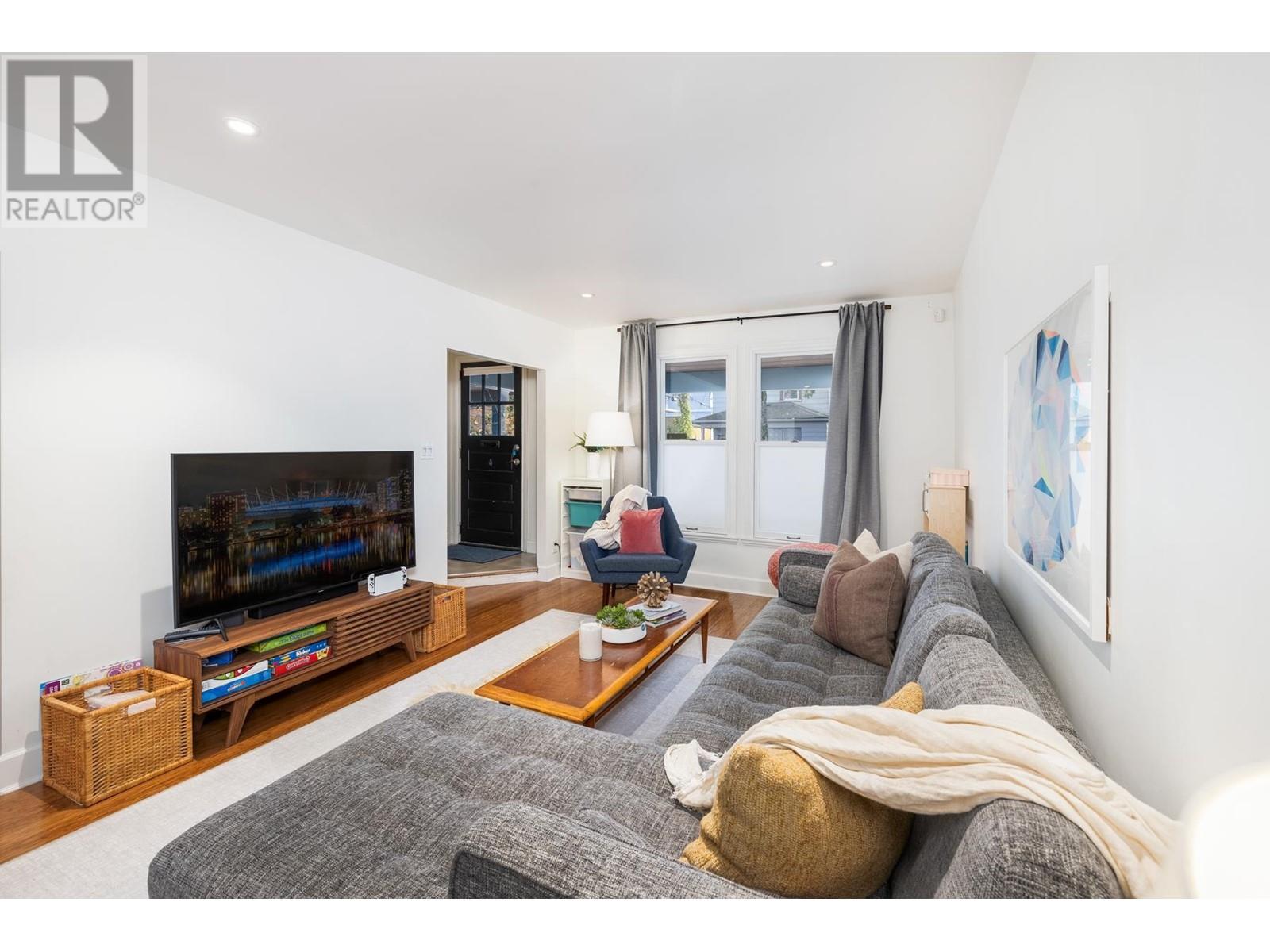 Listing Picture 7 of 39 : 431 HEATLEY AVENUE, Vancouver / 溫哥華 - 魯藝地產 Yvonne Lu Group - MLS Medallion Club Member