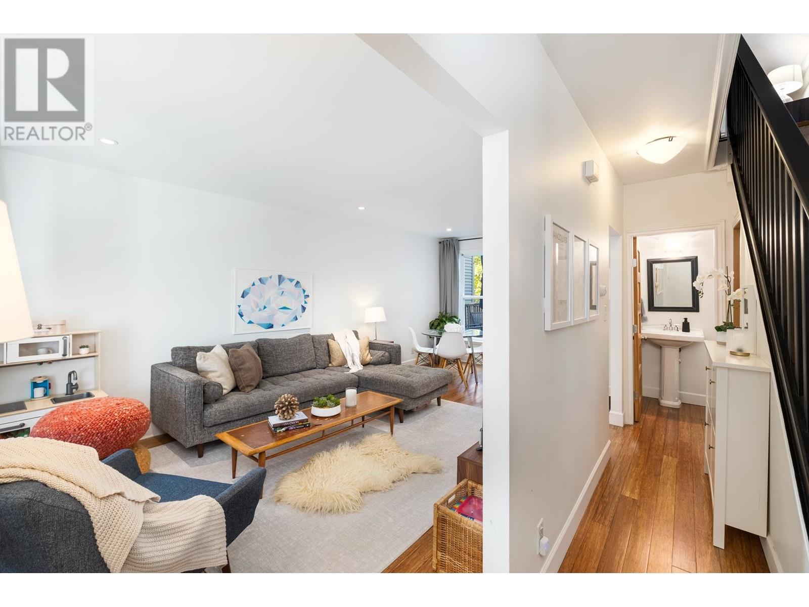 Listing Picture 8 of 39 : 431 HEATLEY AVENUE, Vancouver / 溫哥華 - 魯藝地產 Yvonne Lu Group - MLS Medallion Club Member