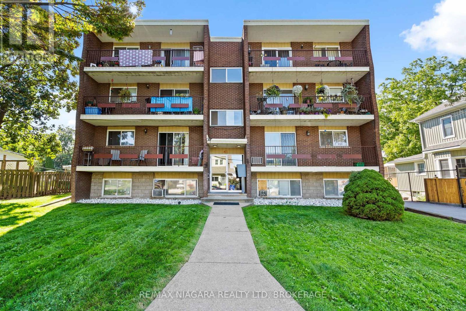 41 Carleton Street S, Thorold, Ontario  L2V 1Z7 - Photo 1 - X11929529