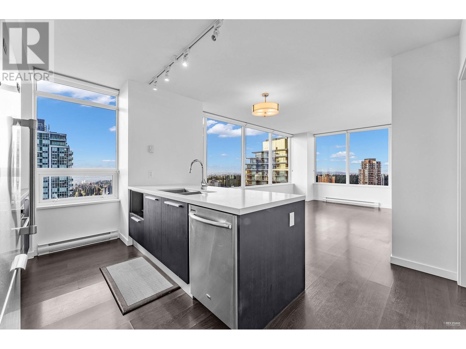 Listing Picture 6 of 26 : 2807 6333 SILVER AVENUE, Burnaby / 本拿比 - 魯藝地產 Yvonne Lu Group - MLS Medallion Club Member