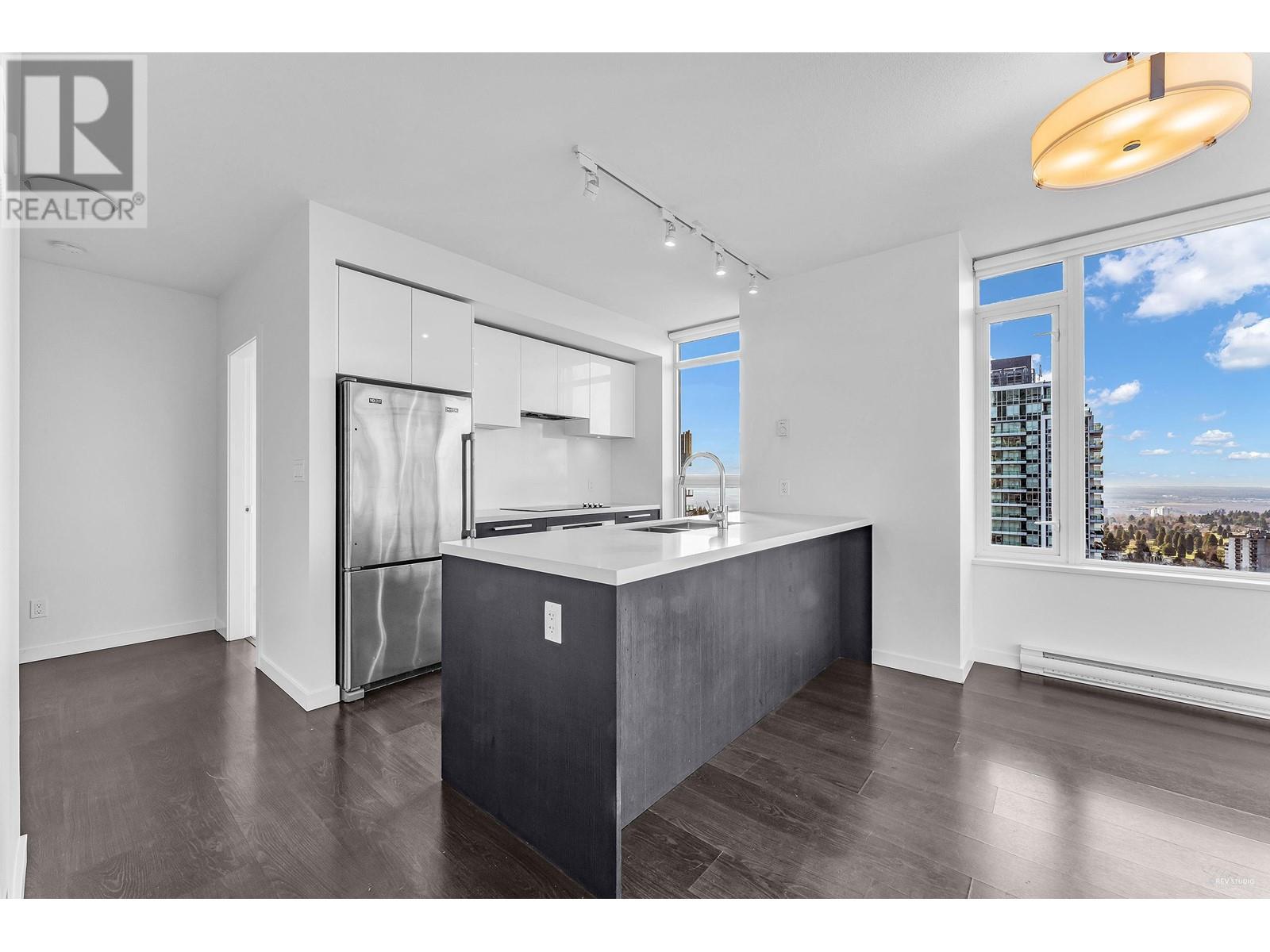 Listing Picture 4 of 26 : 2807 6333 SILVER AVENUE, Burnaby / 本拿比 - 魯藝地產 Yvonne Lu Group - MLS Medallion Club Member