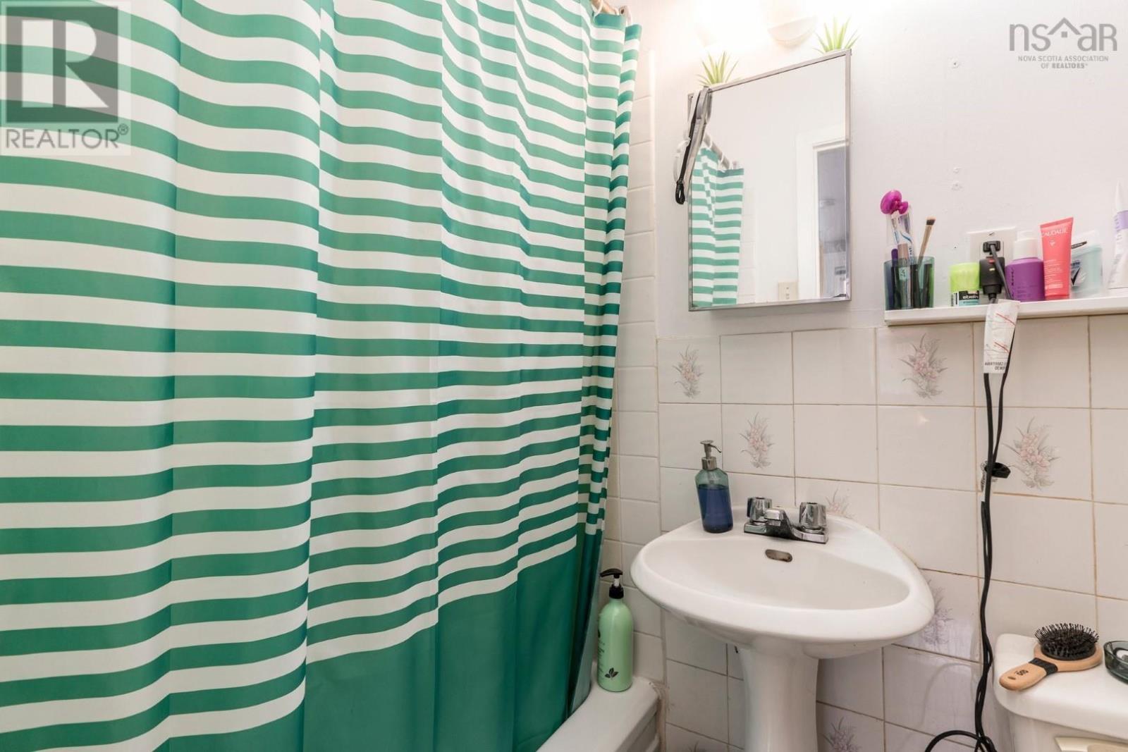 5168-5170 Morris Street, Halifax, Nova Scotia  B3J 1B3 - Photo 18 - 202501832