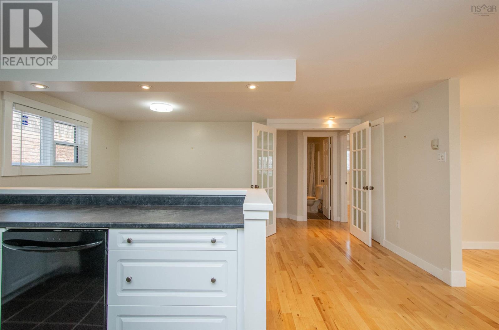 22 Borden Street, Bedford, Nova Scotia  B4A 1W2 - Photo 8 - 202501963