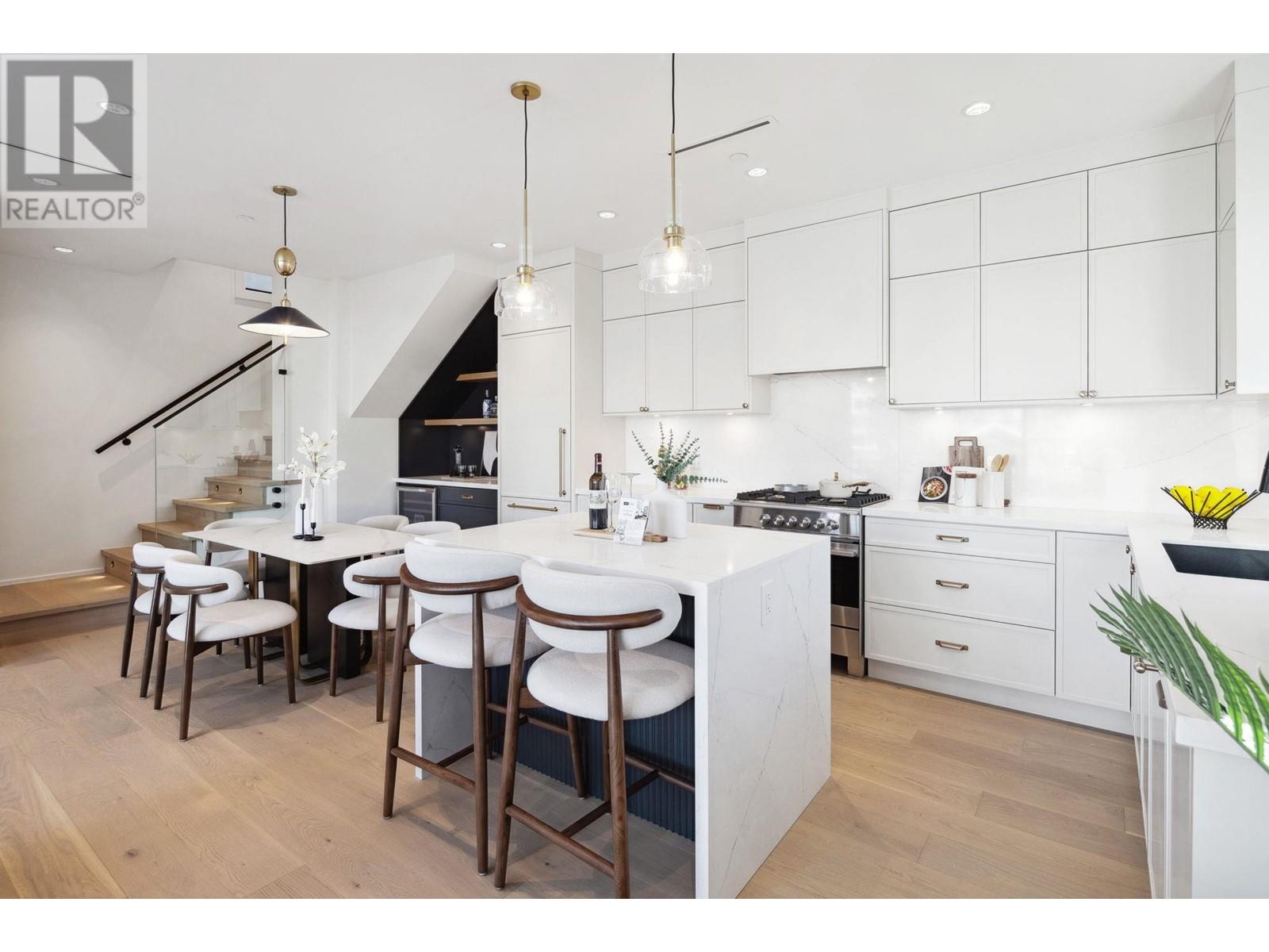 Listing Picture 16 of 36 : 1 2920 GRANT STREET, Vancouver / 溫哥華 - 魯藝地產 Yvonne Lu Group - MLS Medallion Club Member