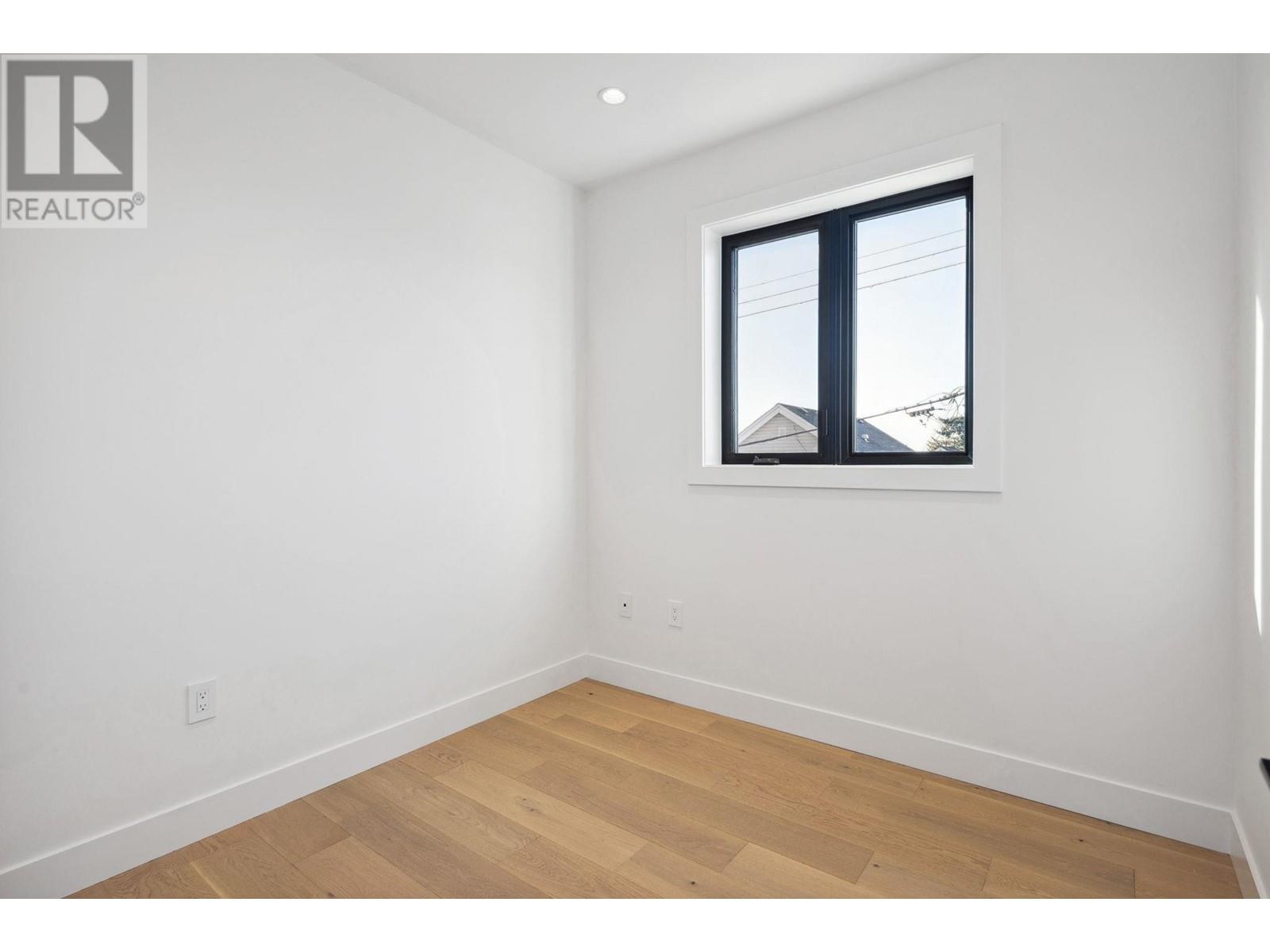 Listing Picture 24 of 36 : 1 2920 GRANT STREET, Vancouver / 溫哥華 - 魯藝地產 Yvonne Lu Group - MLS Medallion Club Member