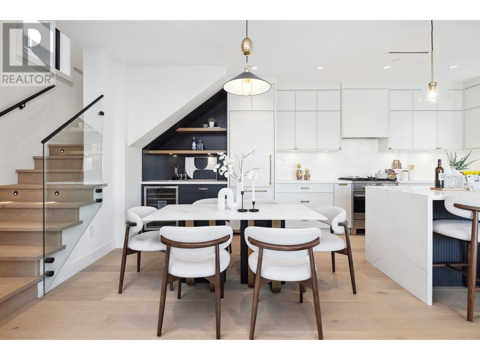 Listing Picture 12 of 36 : 1 2920 GRANT STREET, Vancouver / 溫哥華 - 魯藝地產 Yvonne Lu Group - MLS Medallion Club Member