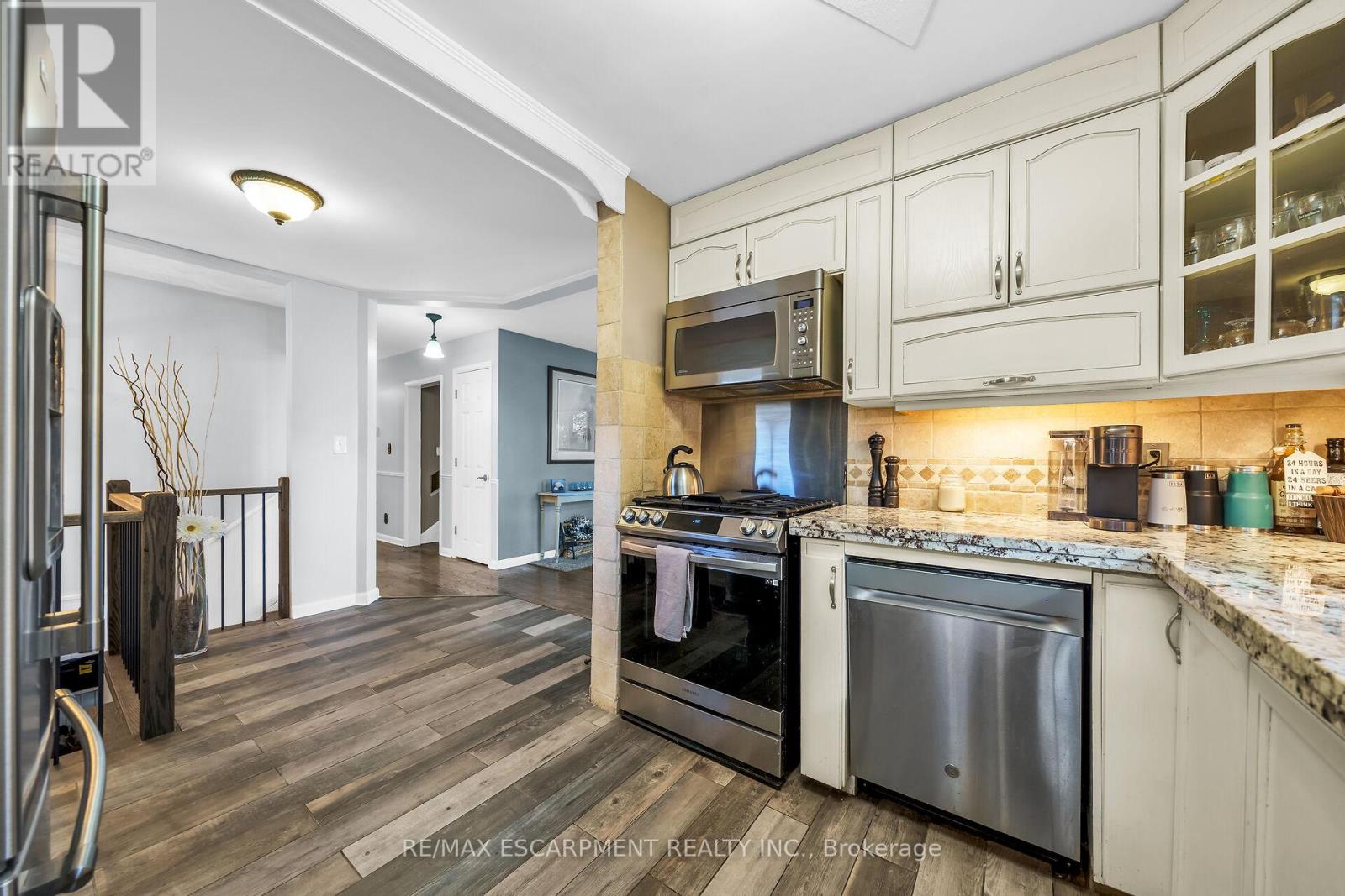 305 Lakeshore Road, Haldimand, Ontario  N0A 1P0 - Photo 11 - X11947823