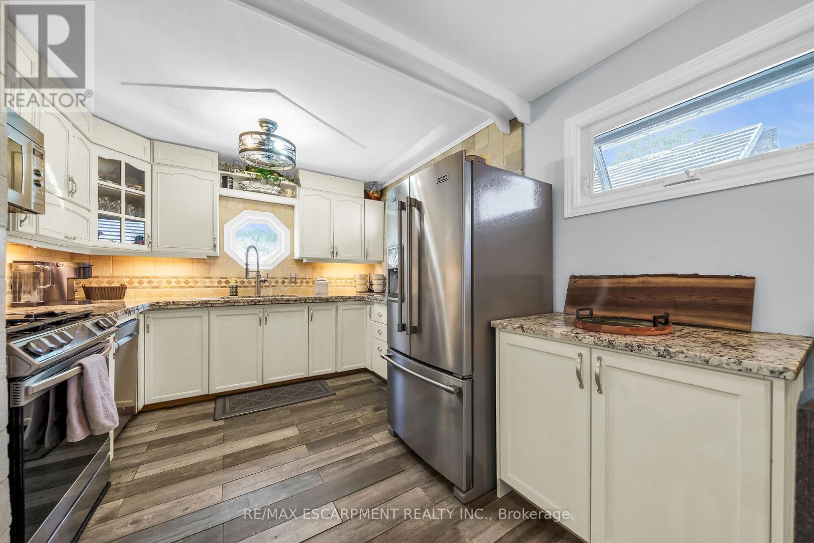 305 Lakeshore Road, Haldimand, Ontario  N0A 1P0 - Photo 9 - X11947823