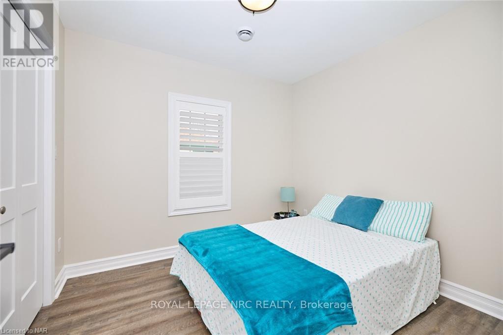 38 Lincoln Road E, Fort Erie (Crystal Beach), Ontario  L0S 1B0 - Photo 13 - X11947981