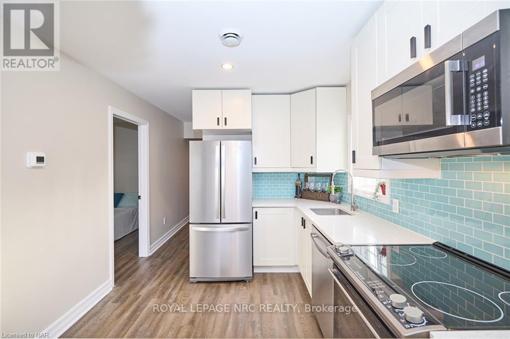 38 Lincoln Road E, Fort Erie (Crystal Beach), Ontario  L0S 1B0 - Photo 7 - X11947981