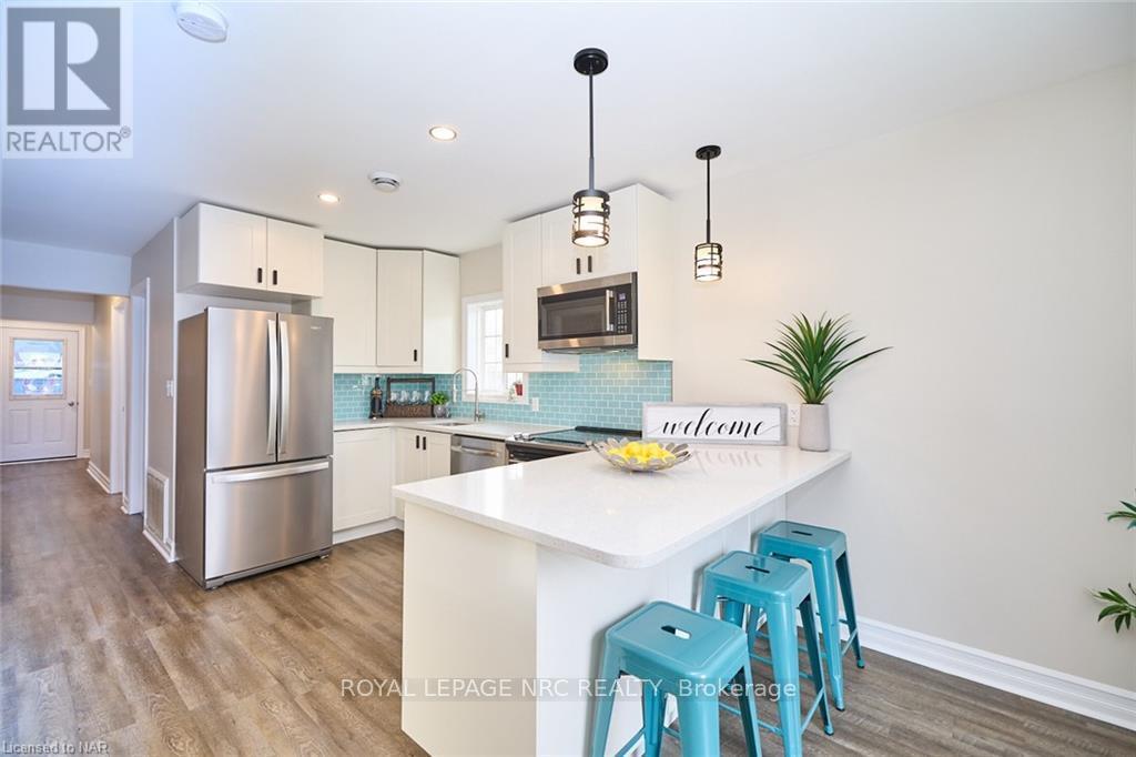 38 Lincoln Road E, Fort Erie (Crystal Beach), Ontario  L0S 1B0 - Photo 8 - X11947981