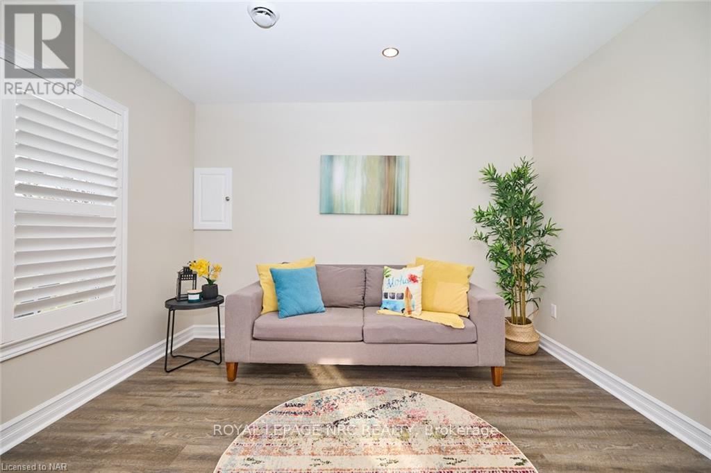 38 Lincoln Road E, Fort Erie (Crystal Beach), Ontario  L0S 1B0 - Photo 9 - X11947981