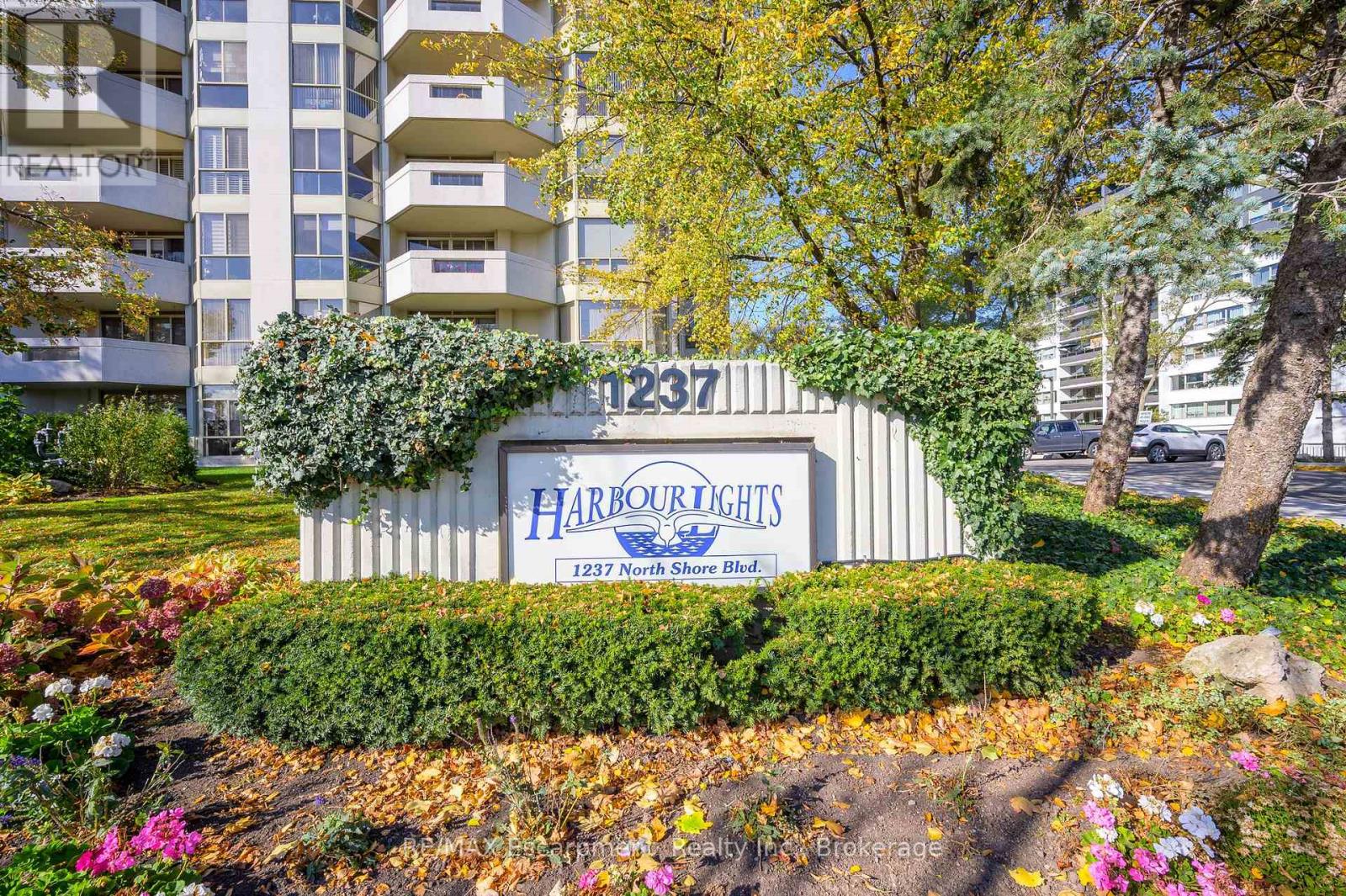 Property at 301 - 1237 NORTH SHORE BOULEVARD E image 1