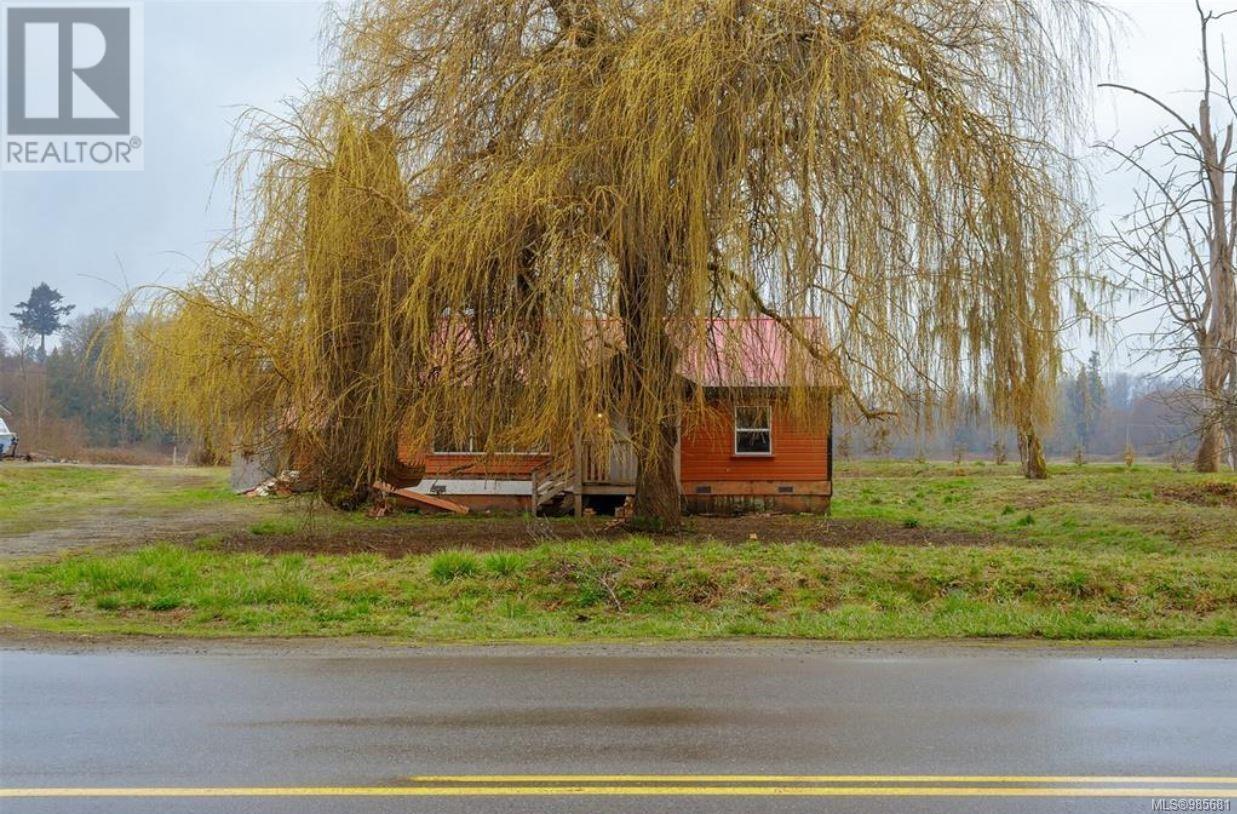 Property at 2280 Cowichan Bay Rd image 5