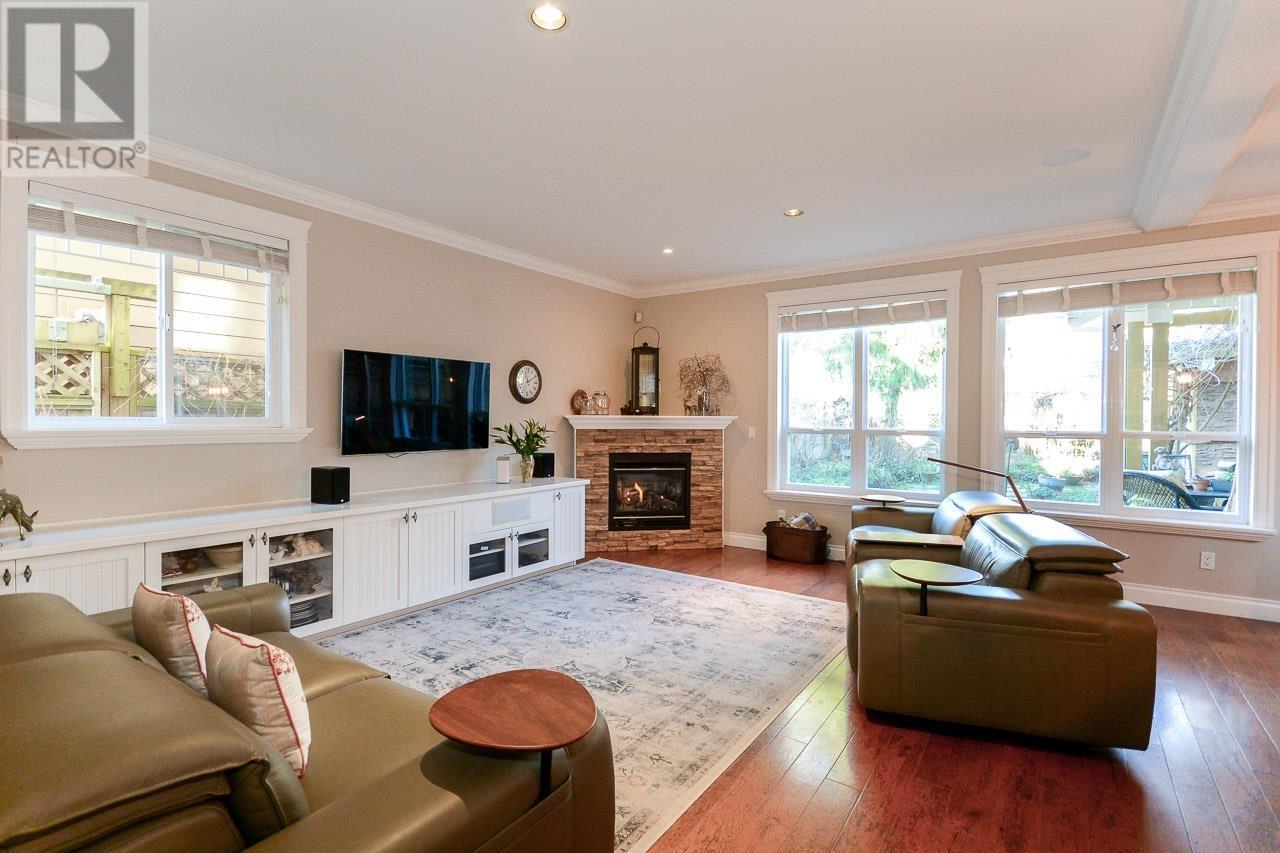 Listing Picture 16 of 40 : 3711 PLEASANT STREET, Richmond / 烈治文 - 魯藝地產 Yvonne Lu Group - MLS Medallion Club Member