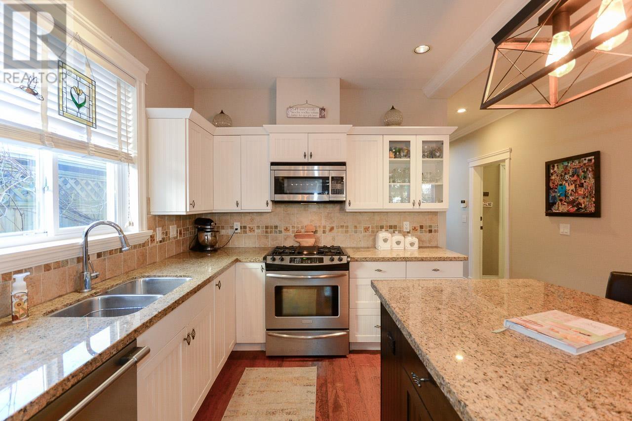 Listing Picture 8 of 40 : 3711 PLEASANT STREET, Richmond / 烈治文 - 魯藝地產 Yvonne Lu Group - MLS Medallion Club Member