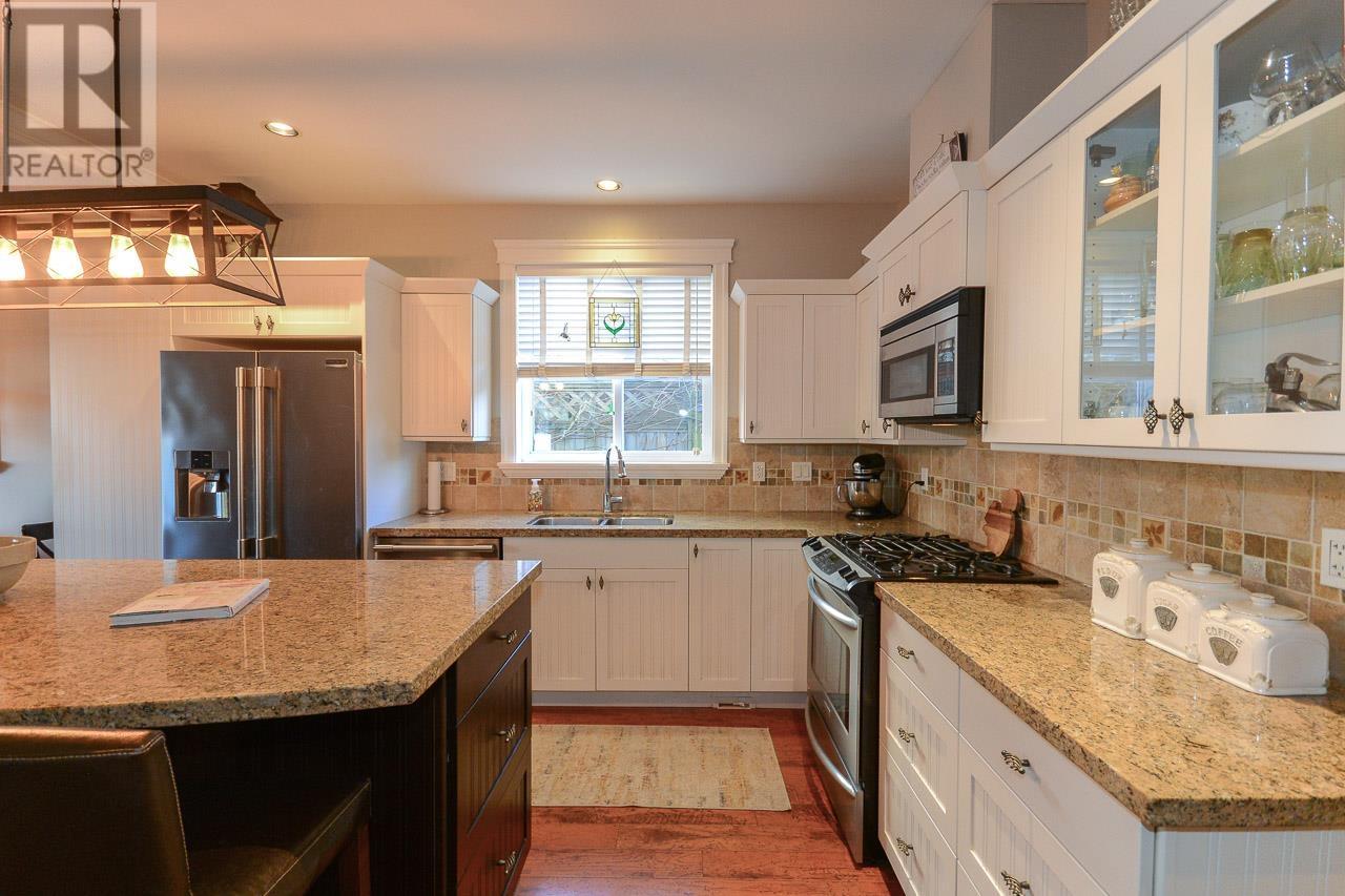 Listing Picture 6 of 40 : 3711 PLEASANT STREET, Richmond / 烈治文 - 魯藝地產 Yvonne Lu Group - MLS Medallion Club Member