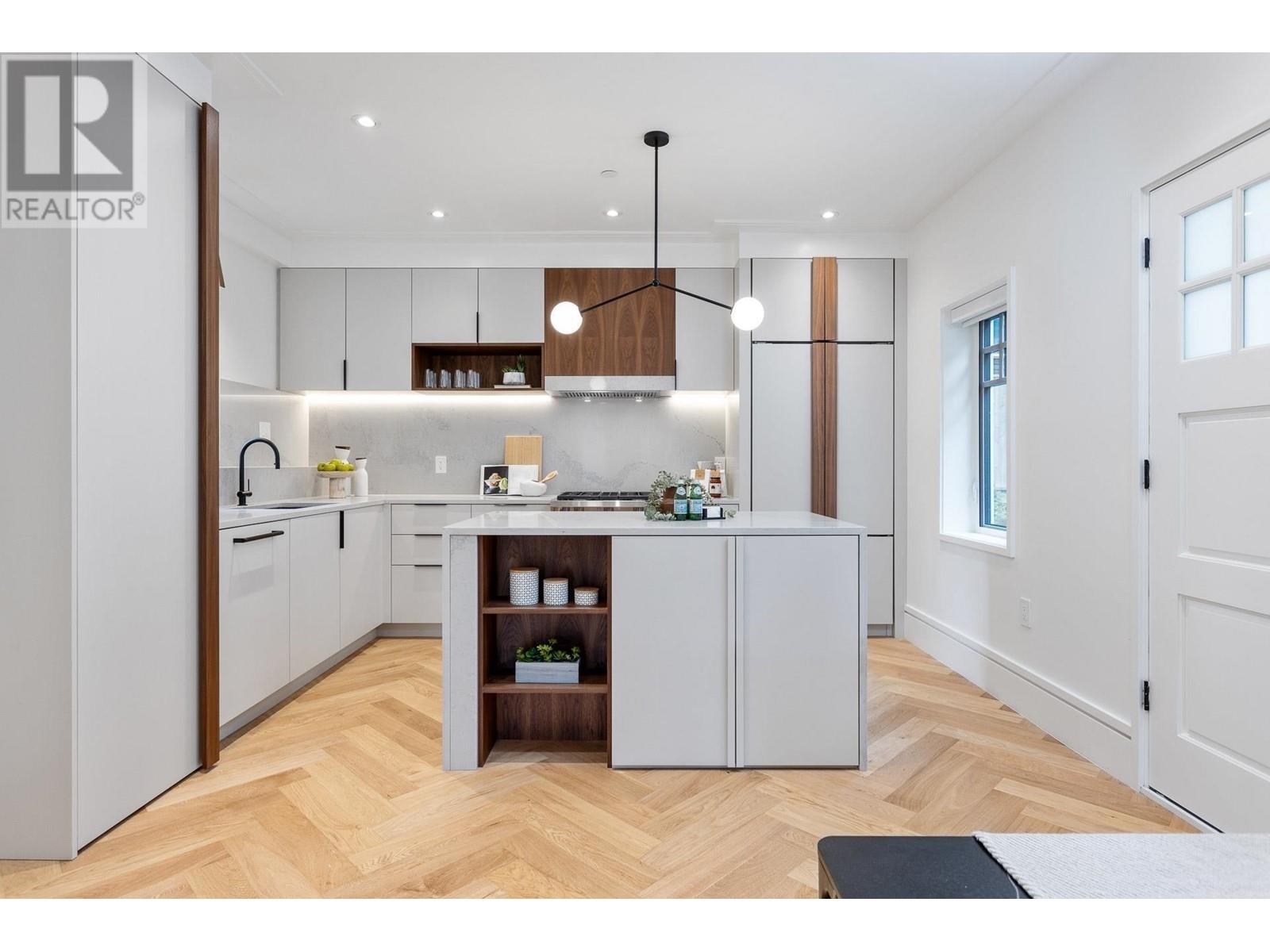 Listing Picture 3 of 19 : 7067 CYPRESS STREET, Vancouver / 溫哥華 - 魯藝地產 Yvonne Lu Group - MLS Medallion Club Member