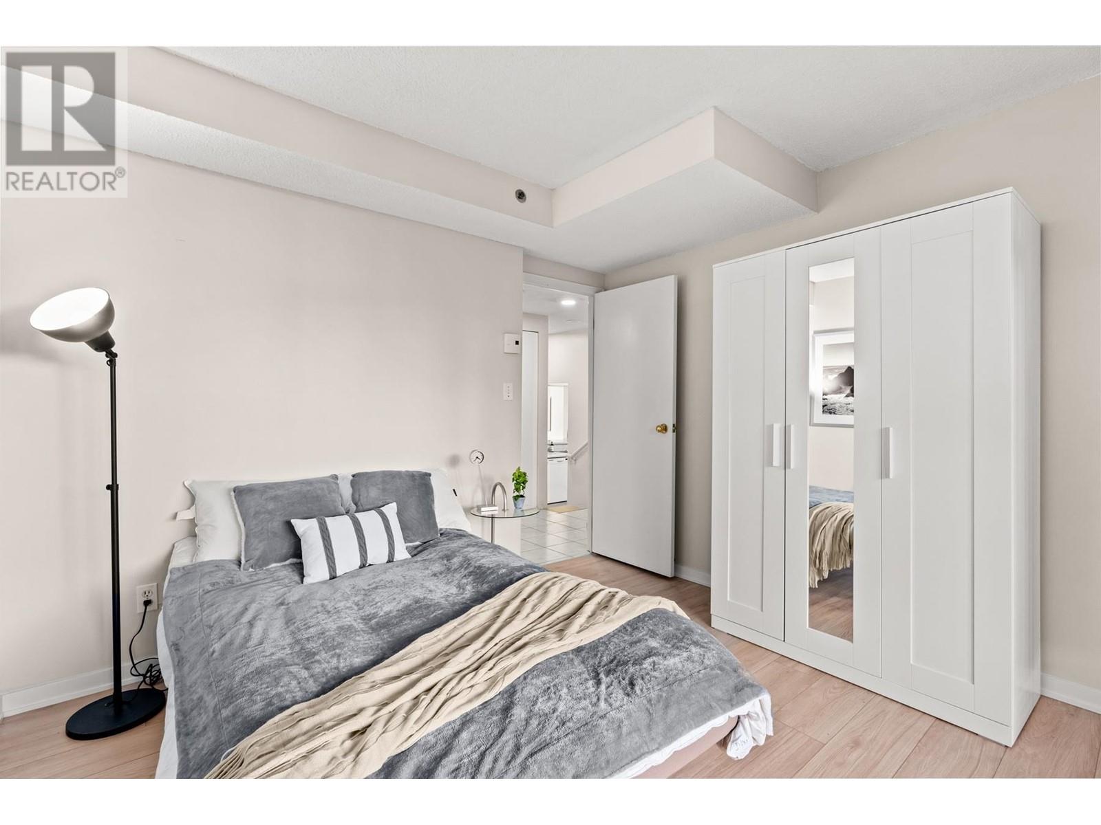 Listing Picture 10 of 11 : 102 1771 NELSON STREET, Vancouver / 溫哥華 - 魯藝地產 Yvonne Lu Group - MLS Medallion Club Member