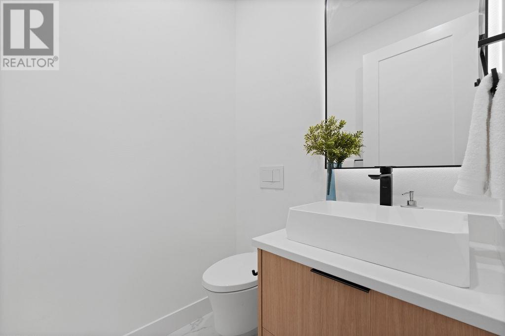 Listing Picture 18 of 40 : 1 3772 W 20TH AVENUE, Vancouver / 溫哥華 - 魯藝地產 Yvonne Lu Group - MLS Medallion Club Member