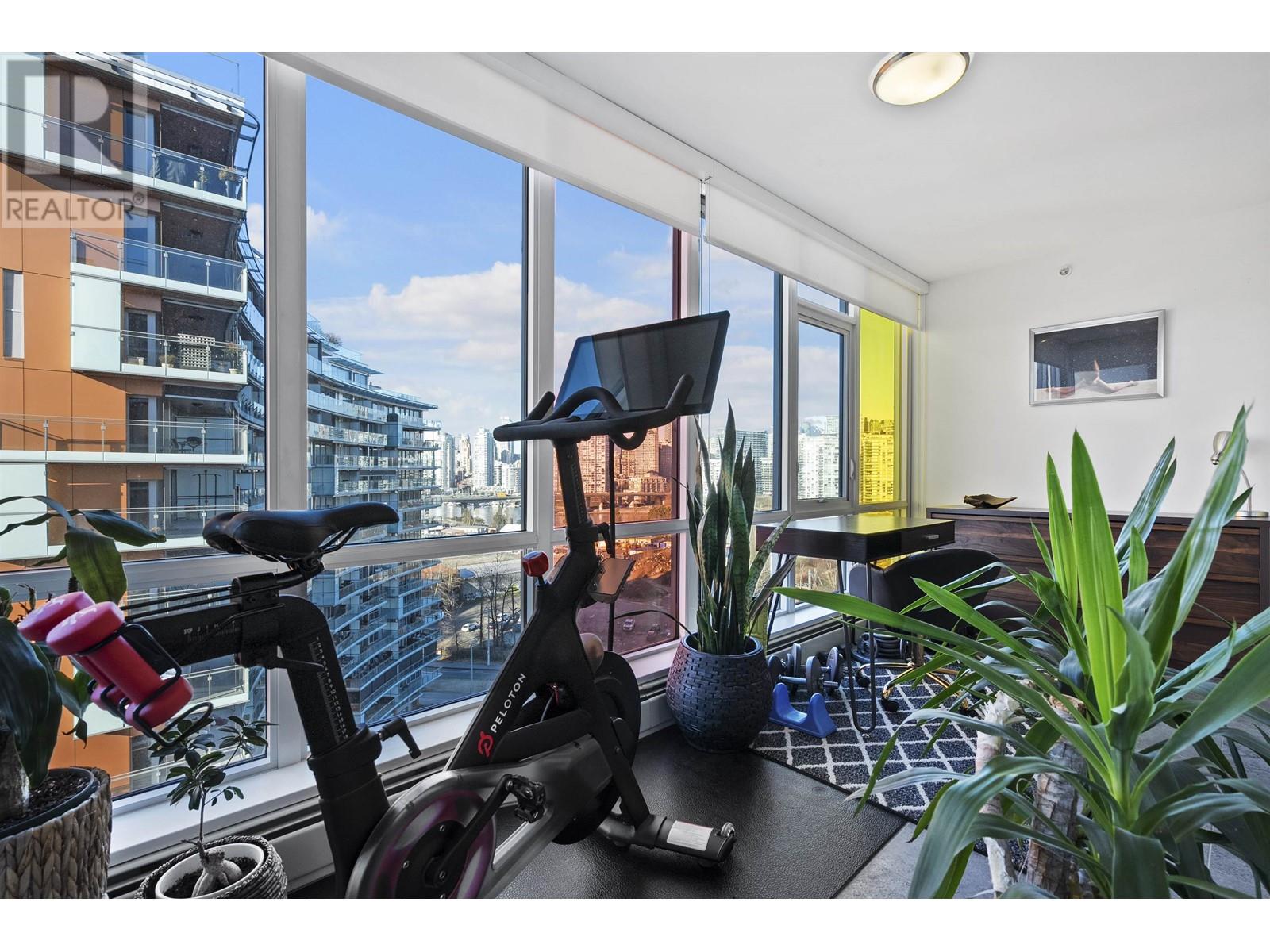 Listing Picture 11 of 35 : 1509 1788 COLUMBIA STREET, Vancouver / 溫哥華 - 魯藝地產 Yvonne Lu Group - MLS Medallion Club Member