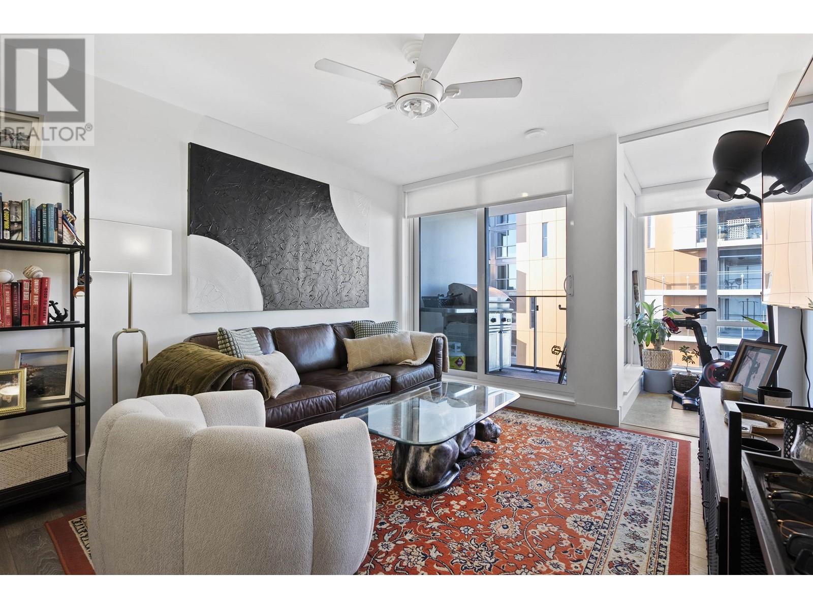 Listing Picture 2 of 35 : 1509 1788 COLUMBIA STREET, Vancouver / 溫哥華 - 魯藝地產 Yvonne Lu Group - MLS Medallion Club Member