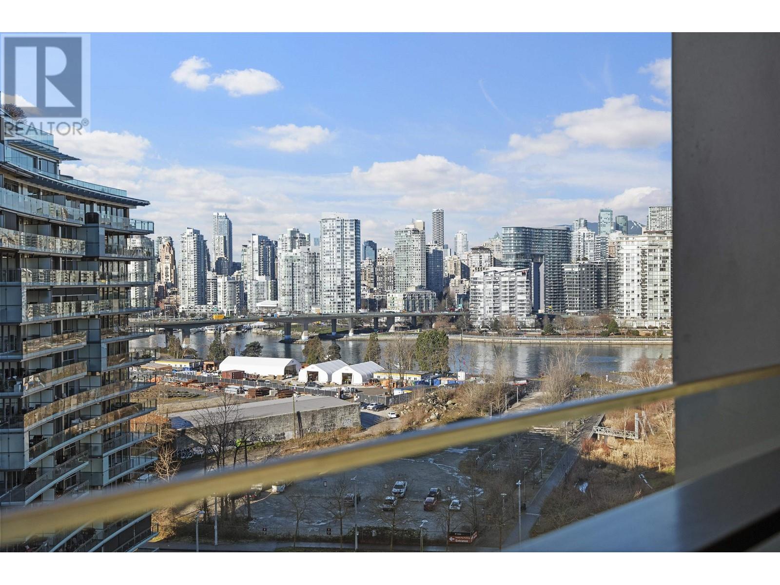 Listing Picture 21 of 35 : 1509 1788 COLUMBIA STREET, Vancouver / 溫哥華 - 魯藝地產 Yvonne Lu Group - MLS Medallion Club Member