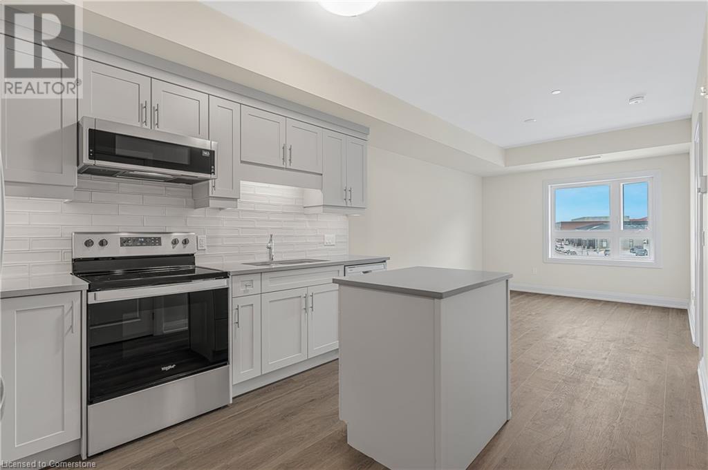 118 SUMMERSIDES Boulevard Unit# 215, Fonthill, Ontario