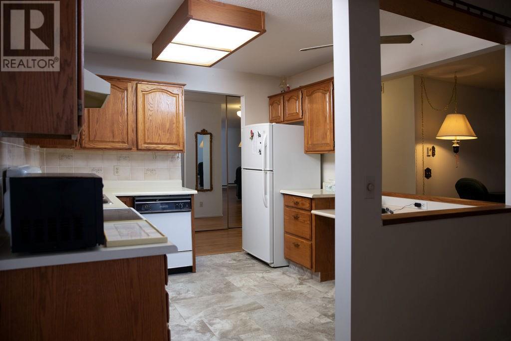 Property at 1610 Gordon Drive Unit# 207 image 3
