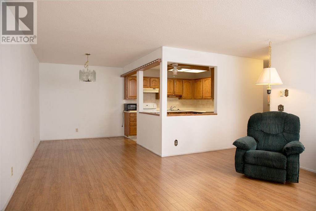 Property at 1610 Gordon Drive Unit# 207 image 5