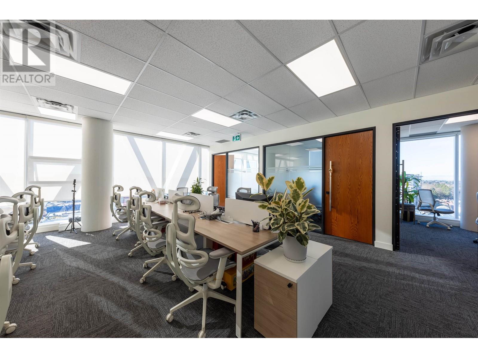 Listing Picture 23 of 27 : 1215 6388 NO. 3 ROAD, Richmond / 烈治文 - 魯藝地產 Yvonne Lu Group - MLS Medallion Club Member