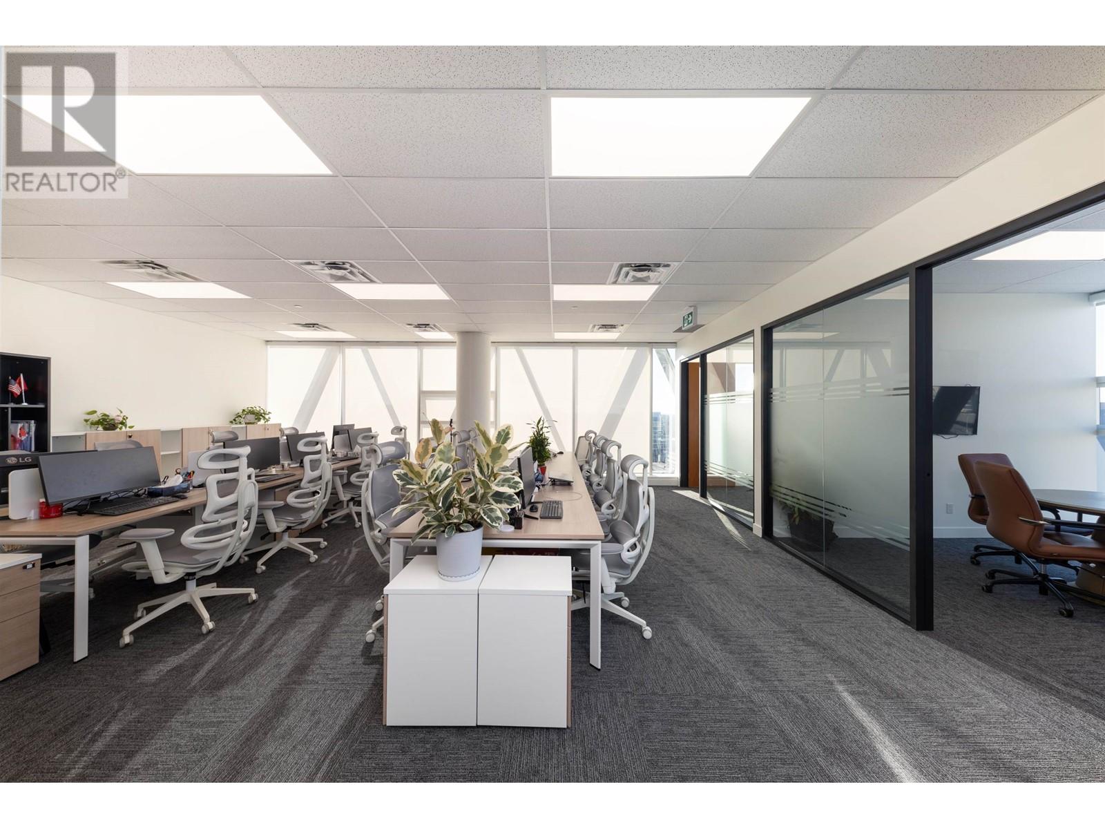 Listing Picture 26 of 27 : 1215 6388 NO. 3 ROAD, Richmond / 烈治文 - 魯藝地產 Yvonne Lu Group - MLS Medallion Club Member