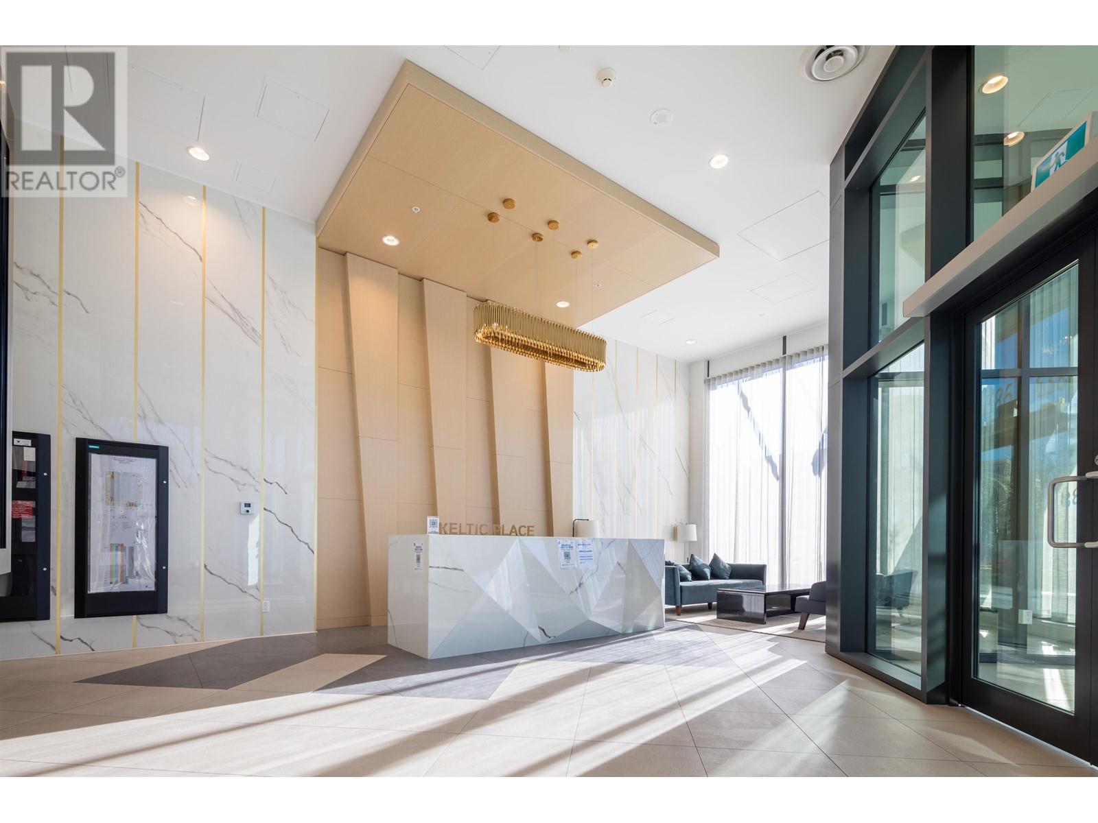 Listing Picture 2 of 27 : 1215 6388 NO. 3 ROAD, Richmond / 烈治文 - 魯藝地產 Yvonne Lu Group - MLS Medallion Club Member