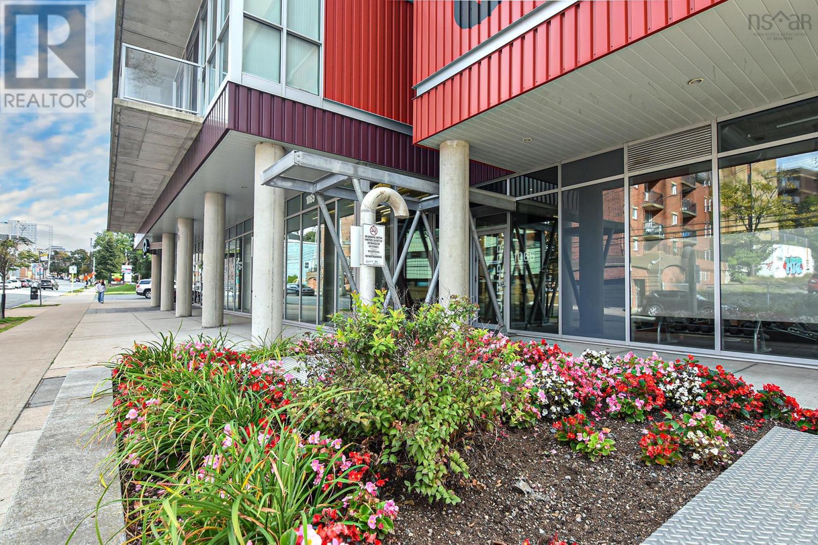 409 1065 Barrington Street, Halifax, Nova Scotia  B3H 2P8 - Photo 3 - 202501971