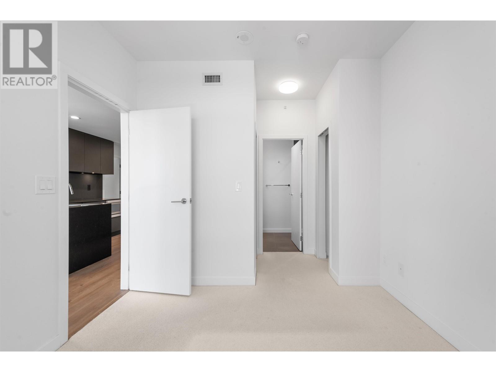 Listing Picture 16 of 37 : 2606 2181 MADISON AVENUE, Burnaby / 本拿比 - 魯藝地產 Yvonne Lu Group - MLS Medallion Club Member