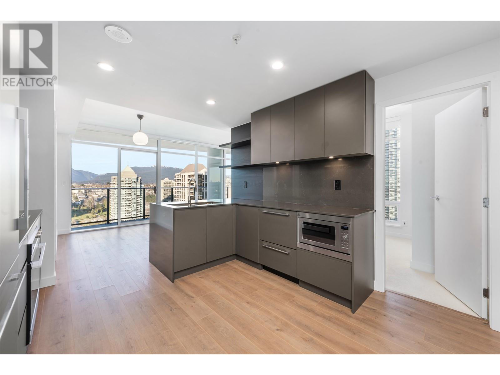 Listing Picture 7 of 37 : 2606 2181 MADISON AVENUE, Burnaby / 本拿比 - 魯藝地產 Yvonne Lu Group - MLS Medallion Club Member