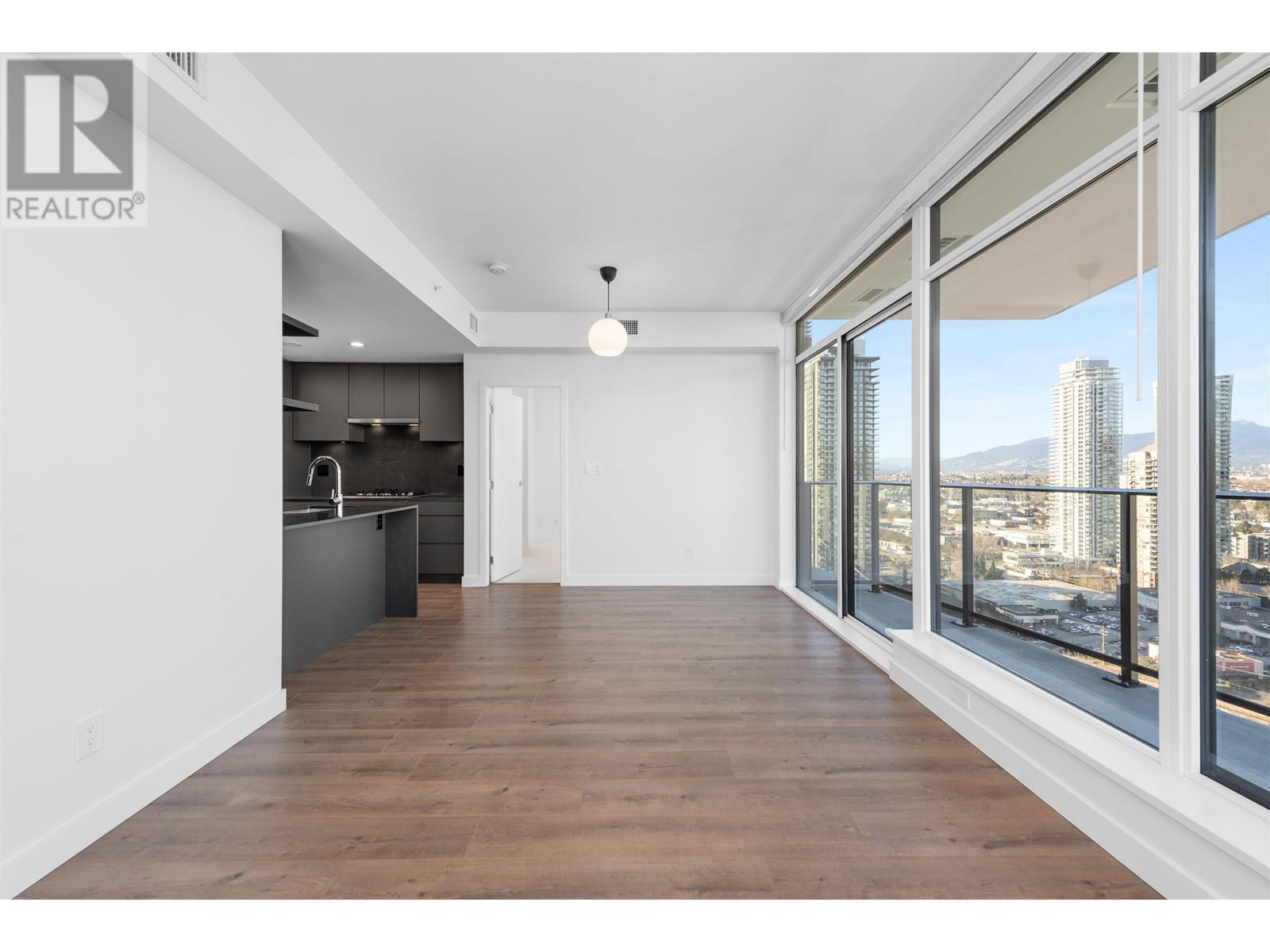 Listing Picture 10 of 37 : 2606 2181 MADISON AVENUE, Burnaby / 本拿比 - 魯藝地產 Yvonne Lu Group - MLS Medallion Club Member
